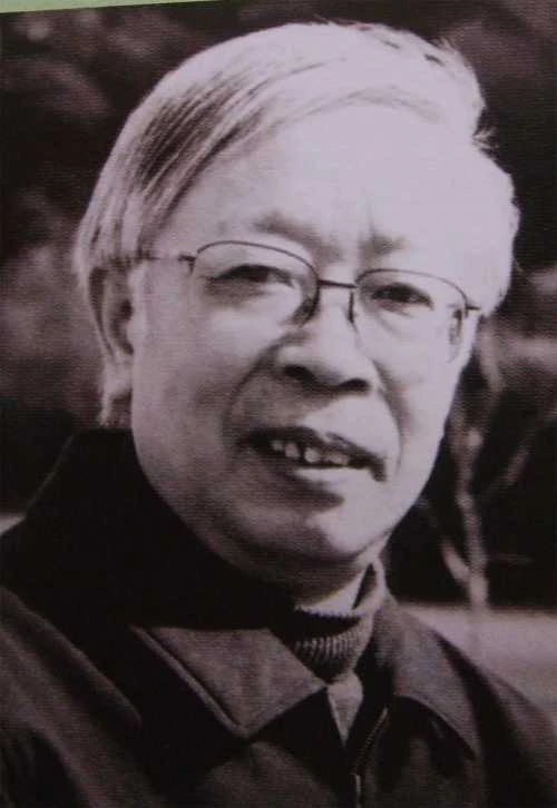 张伟老师的照片，单击鼠标查看大图！